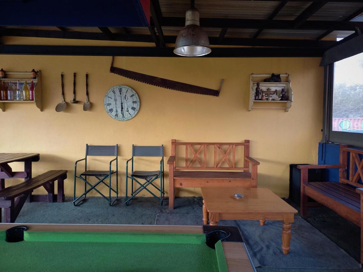 نزل بينونيفي Backpackers Connection @ Jnb Airport المظهر الخارجي الصورة